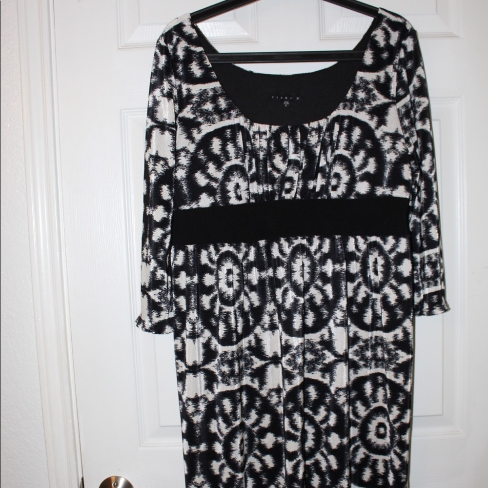 Black and White patterned Dress